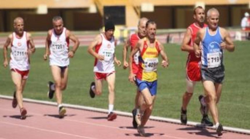 Veterenlar Hız Kesmiyor Dostluk Kazanıyor