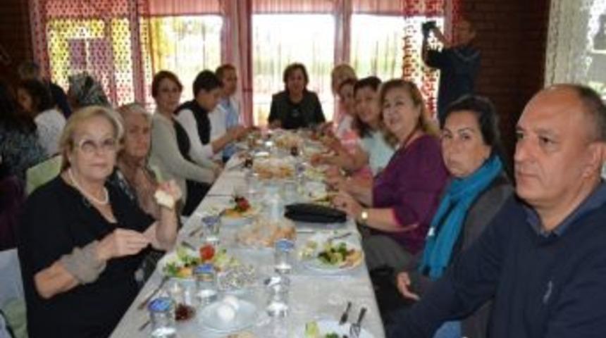 Alaplı Add&rsquo;den Kaynaşma Ve Dayanışma Kahvaltısı