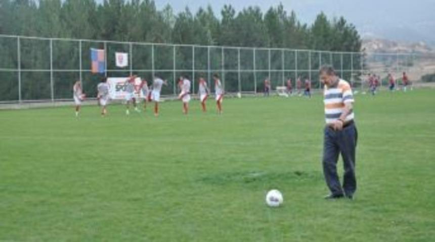 Başkan Baş Belediyespor&rsquo;un Ma&ccedil;ını İzledi