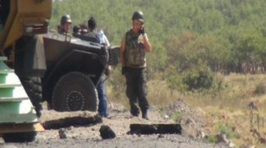 Saldırı Bdp Heyetinin Yol G&uuml;venliğini Sağlamaya &Ccedil;alışan Askeri Konvoya Yapılmış