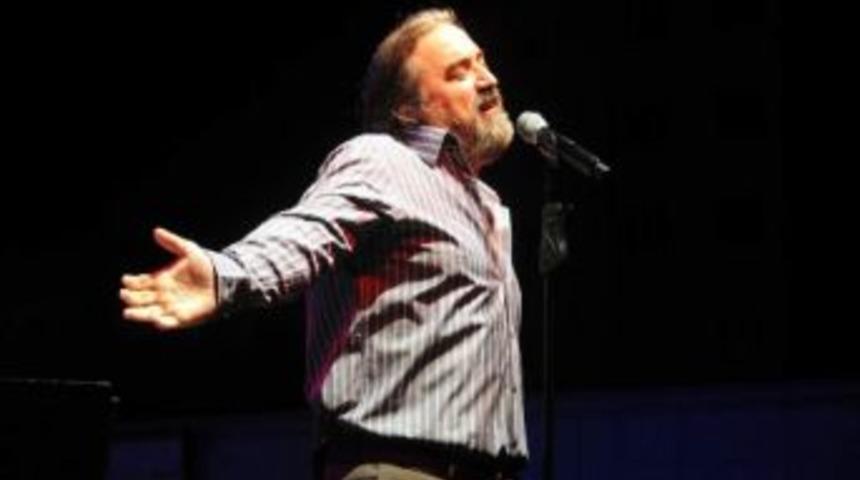 Volkan Konak Hayranlarını Mest Etti