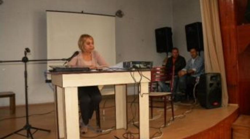 Azdavay&rsquo;da Kadınlara Y&ouml;nelik Bilin&ccedil;lendirme &Ccedil;alışmaları S&uuml;r&uuml;yor