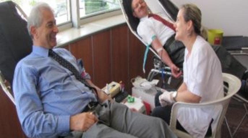 Ak Parti Konya&rsquo;dan Kan Bağışı Kampanyasına Destek