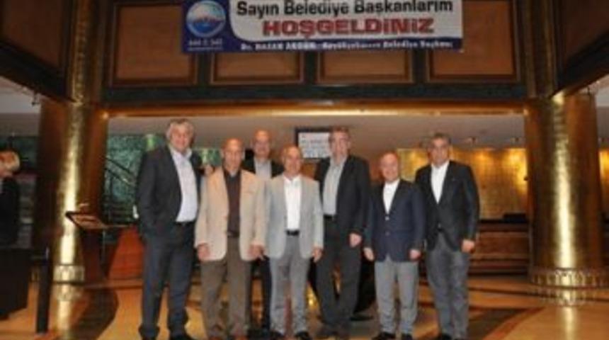 CHP&rsquo;li başkanlar B&uuml;y&uuml;k&ccedil;ekmece&rsquo;de buluştu