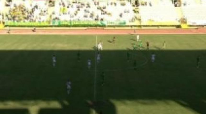 Pahalı bilete boş trib&uuml;n!