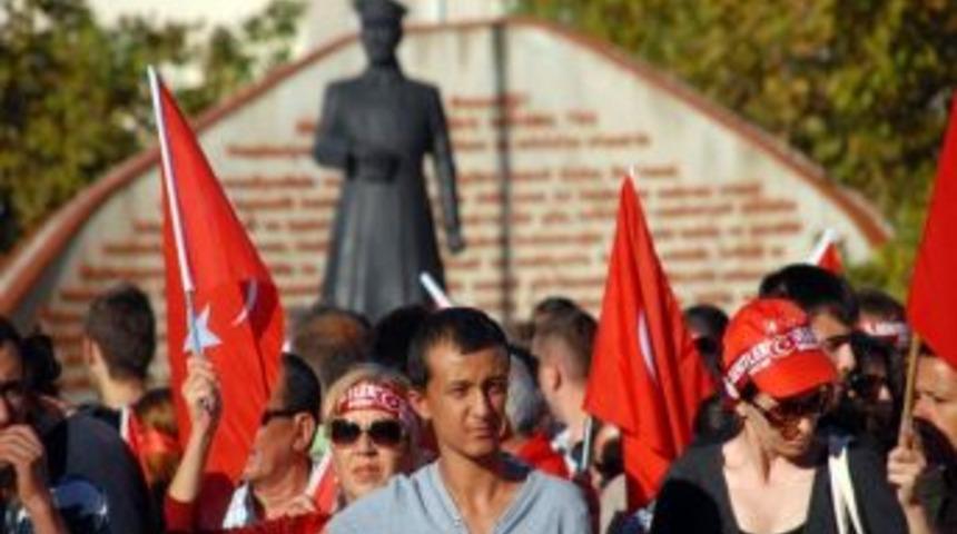 &Ccedil;anakkale'de Ter&ouml;re Lanet Y&uuml;r&uuml;y&uuml;ş&uuml;