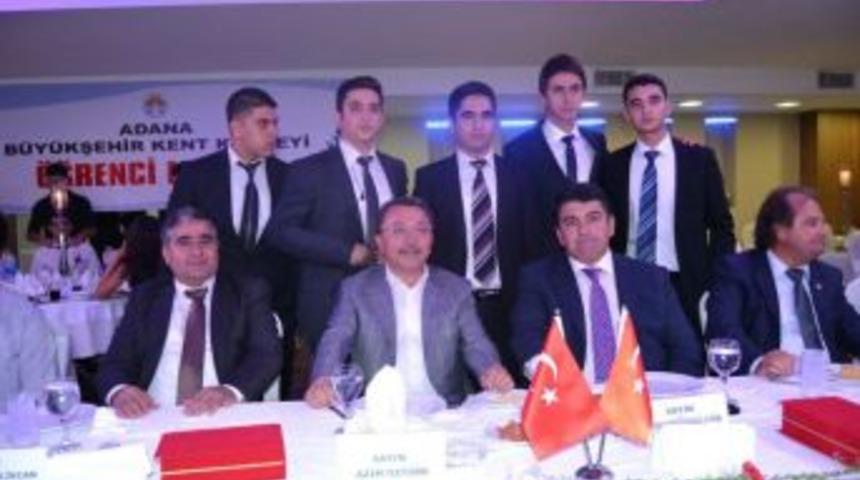 &Ouml;ğrenci Meclisi Yemeği