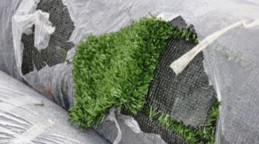 D&uuml;zce&rsquo;de Koşu Pistine Sentetik &Ccedil;im