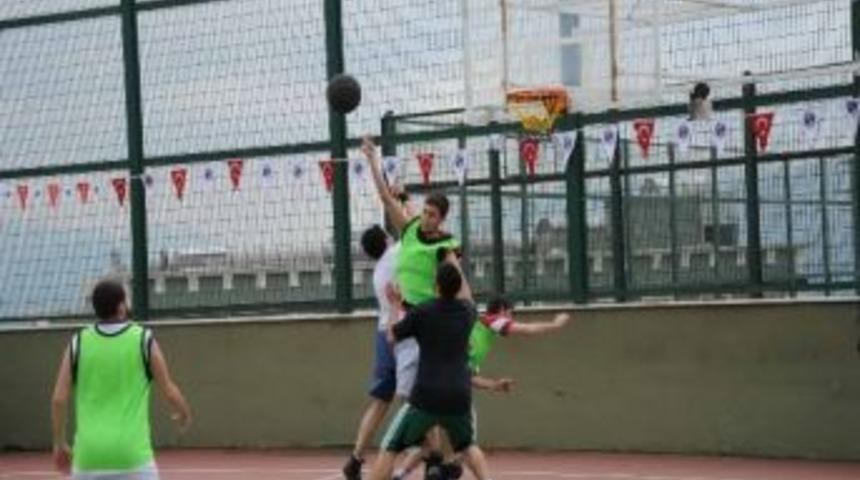 Sa&uuml;&rsquo;de Spor Ş&ouml;leni