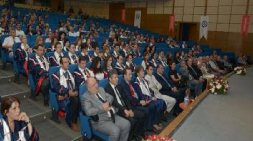 İzmir &Uuml;niversitesi A&ccedil;ılışında Konuşan İzmir B&uuml;y&uuml;kşehir Belediye Başkanı Aziz Kocaoğlu: "izmir, İleri Koşmaya Devam Edecek"