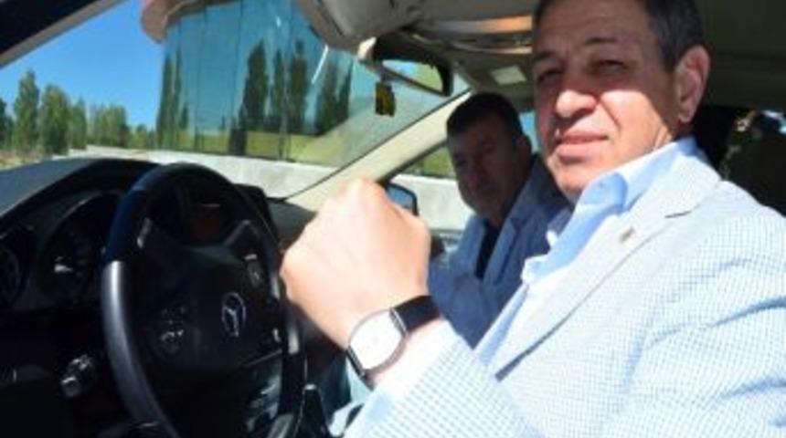 Boks Federasyonu Başkanı Gözgeç, Seçim Çalışmalarını Sürdürüyor