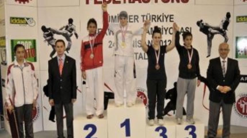 Balkan Tekvando Şampiyonası&rsquo;nda 3 Mersinli Sporcu Yer Alacak