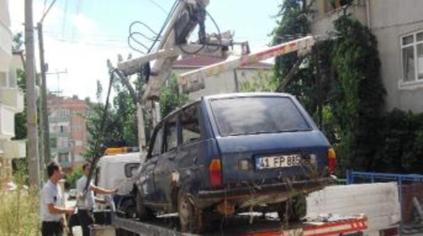 İzmit&rsquo;te 190 Adet Hurda Ara&ccedil; Toplandı