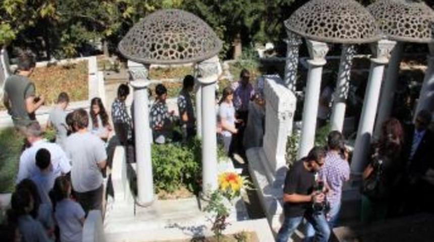 Sanat G&uuml;neşi&rsquo;ne Vefasızlık