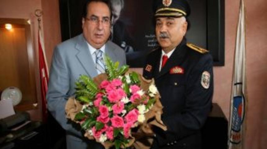 İbrahim &Ouml;zdemir &lsquo;itfaiye Haftası&rsquo;nı Kutladı