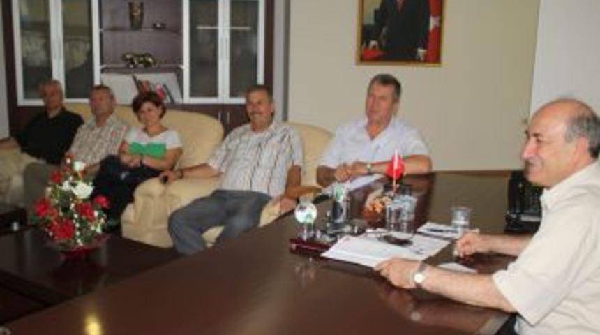 Boşnaklardan Ziyaeddin Yağcı&rsquo;ya ziyaret