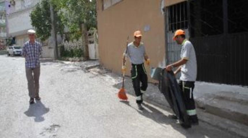 Karşıyaka'da Temizliğe Toptan &Ccedil;&ouml;z&uuml;m