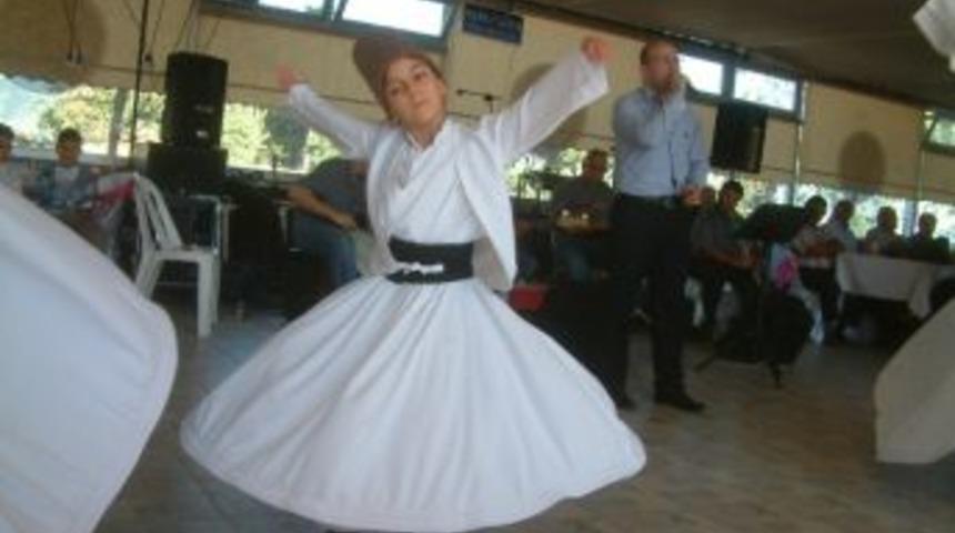 Burhaniye&rsquo;de K&uuml;&ccedil;&uuml;k Semazen B&uuml;y&uuml;k Takdir Topladı