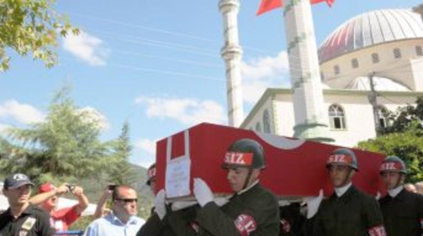 Tunceli'de Şehit Olan Komanda Er Mustafa Akar, Samsun'da Toprağa Verildi