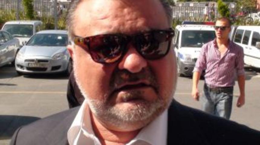 Ahmet &Ouml;zal Adliyede