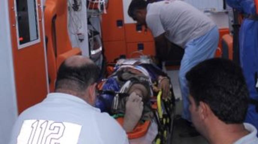 Arabasına Yer A&ccedil;mak İsterken Beton Yığını Altında Kaldı