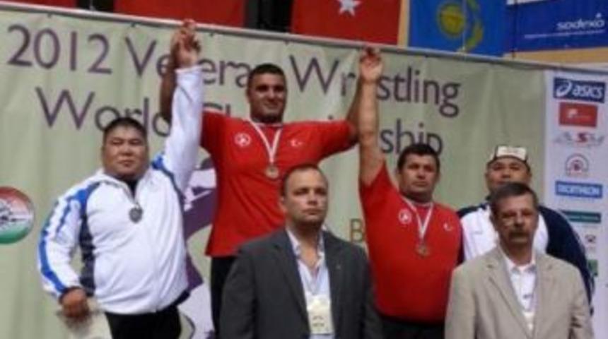 Mustafa Bayram D&uuml;nya Şampiyonu