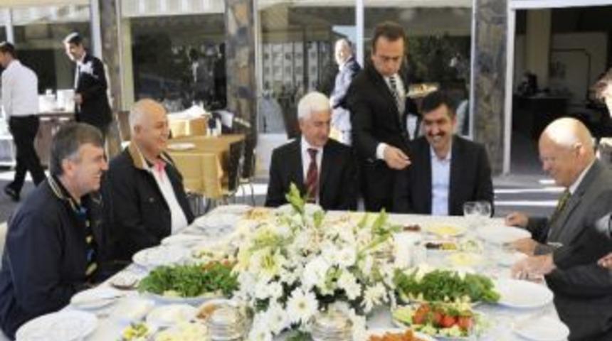 Vali Ve Belediye Başkanları Buluştu