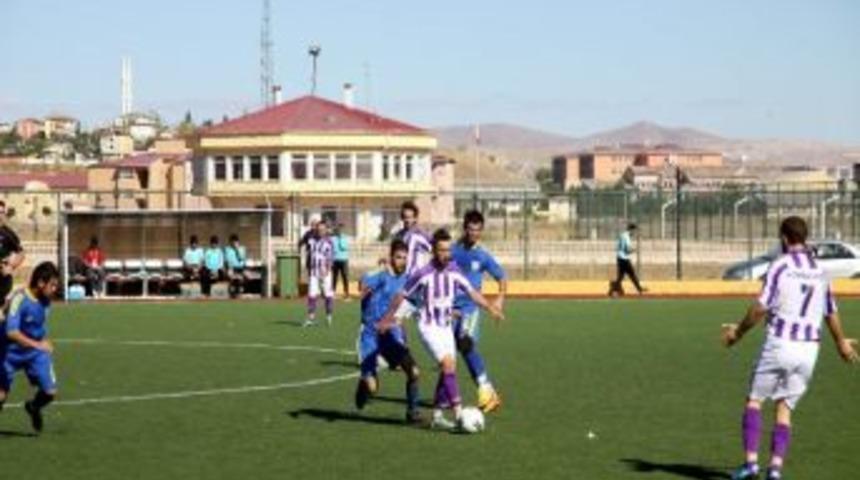 İl &Ouml;zel İdaresi Bal Ligi&rsquo;ne 3 Puanla Başladı