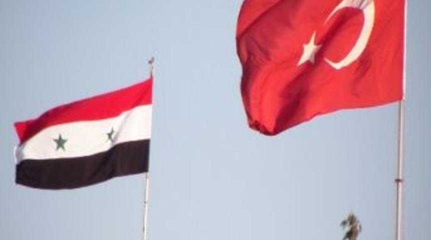 Suriyeli 12 Sığınmacı M&uuml;lteci Kampına G&ouml;nderildi