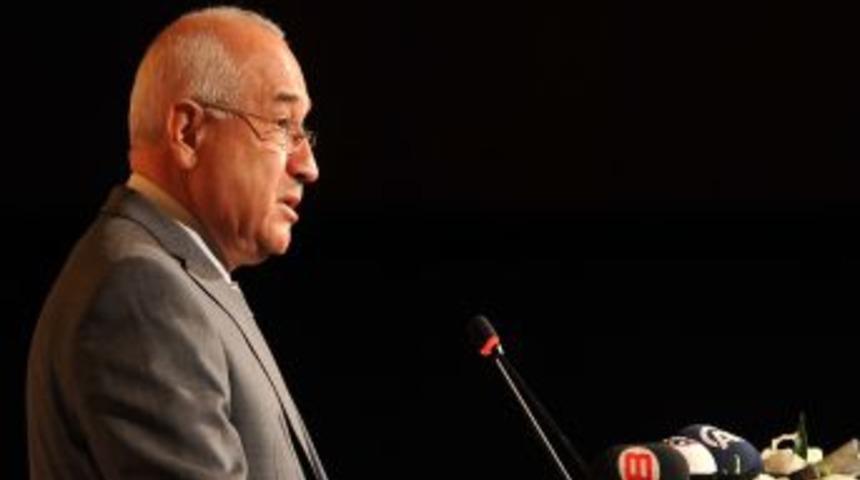 &Ccedil;i&ccedil;ek: Sorunları &Ccedil;&ouml;zmek I&ccedil;in Yumruk Sıkmayı Değil El Sıkmayı &Ouml;ğrenmemiz Lazım