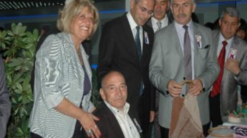 Huzur Evi Sakinlerinden Sanat Sergisi