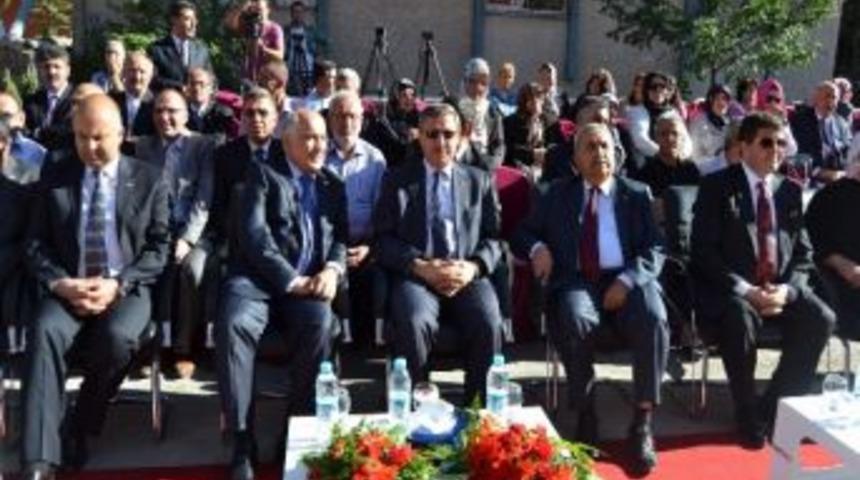 62 Yataklı M&uuml;jgan Boydak &Ouml;ğrenci Yurdunun A&ccedil;ılışı Yapıldı