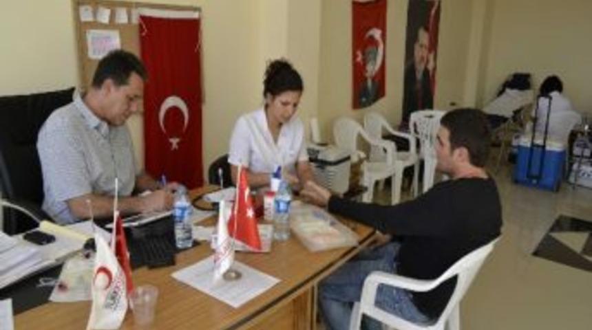 Kızılpınar&rsquo;da Kan Bağışına Yoğun İlgi