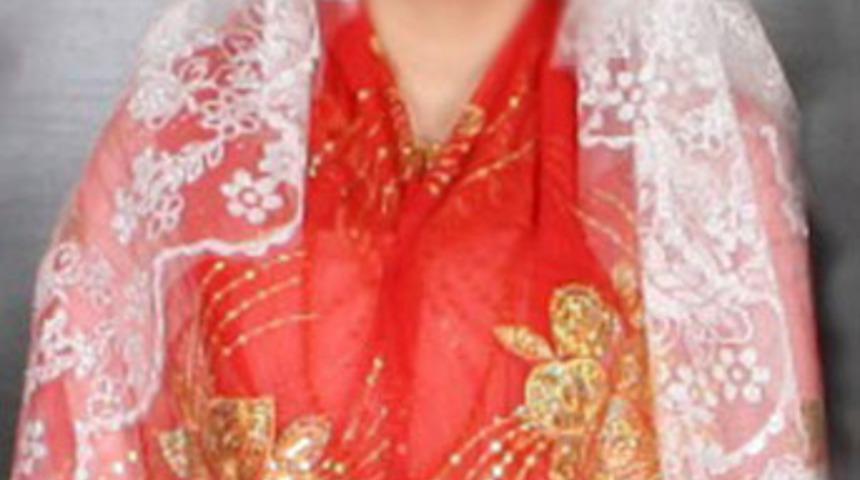 4 g&uuml;nl&uuml;k gelin intihar etti