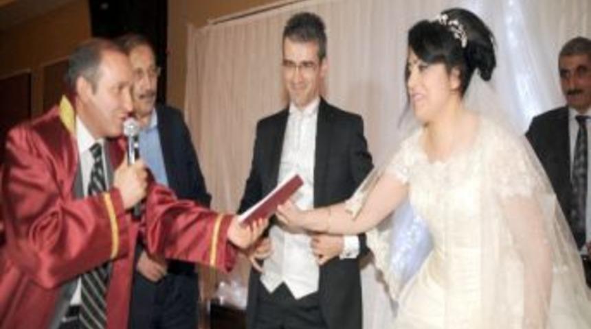 Şenocak Ailesinin Mutlu G&uuml;n&uuml;