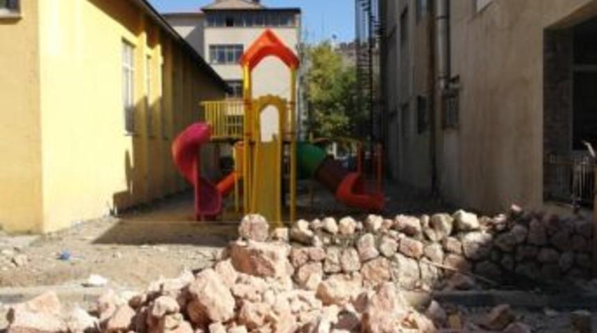 G&uuml;venli &Ccedil;ocuk Parklarına Bir Yenisi Daha Ekleniyor