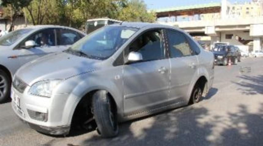 Polisten Ka&ccedil;arken Kaza Yaptı