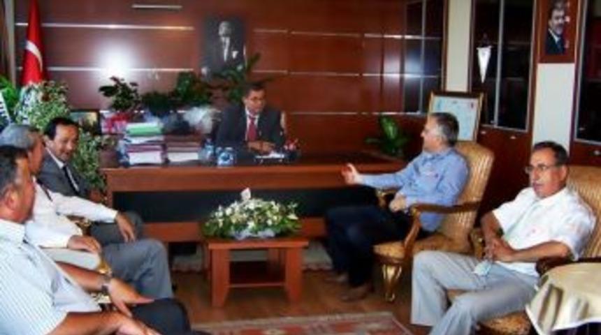Per&ccedil;inoğlu'ndan Kaymakam Doğan`a Ziyaret