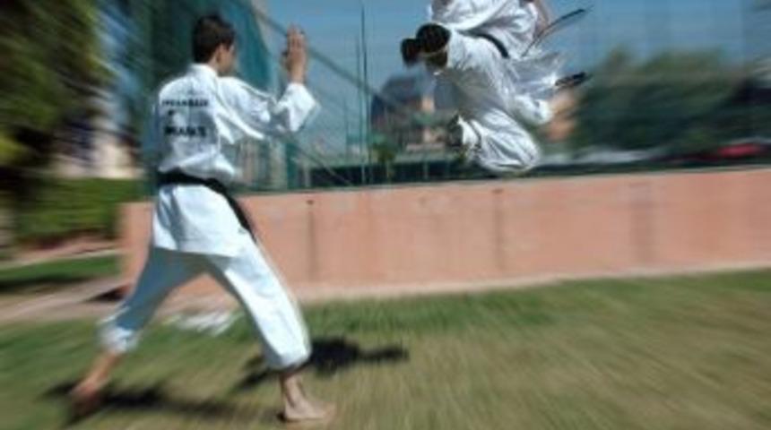 Başkan T&uuml;t&uuml;nc&uuml;&rsquo;den Gen&ccedil; Sporcuya Destek