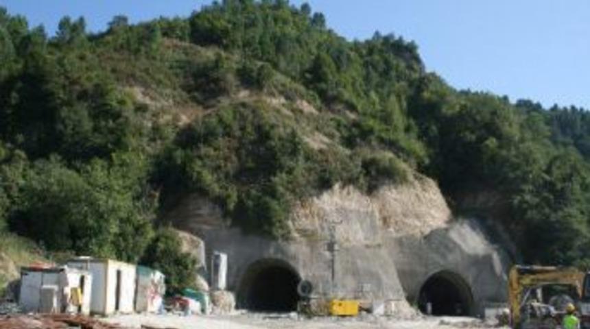 &Uuml;nye &Ccedil;evre Yolu Yaza Yetiştirilecek