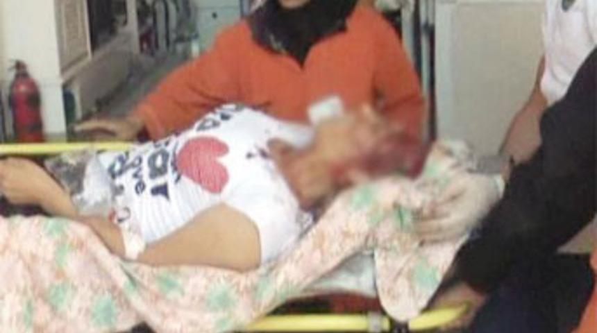 Eşini &ouml;ld&uuml;rd&uuml;