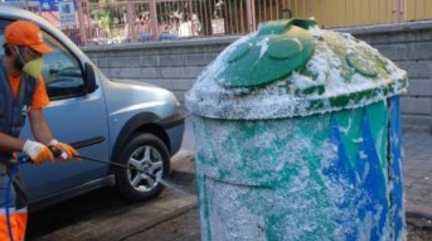 Melikgazi Belediyesi &Ccedil;&ouml;p Kutularını Yıkadı