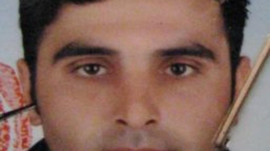 Dinamitle Ka&ccedil;ak Kazı Yaparken Canından Oldu