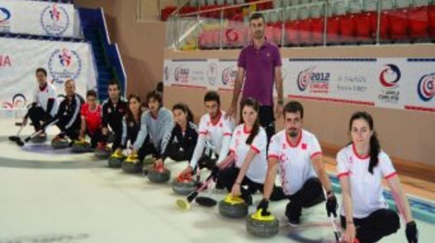 Erzurumlulara Curling Daveti