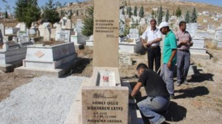 Neşet Ertaş Vefat Etti, Kırşehir Yasa Boğuldu