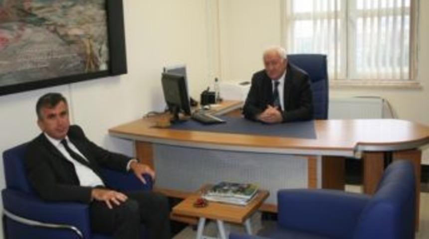 Başkan Albayrak Tapu M&uuml;d&uuml;r&uuml;n&uuml; Ziyaret Etti