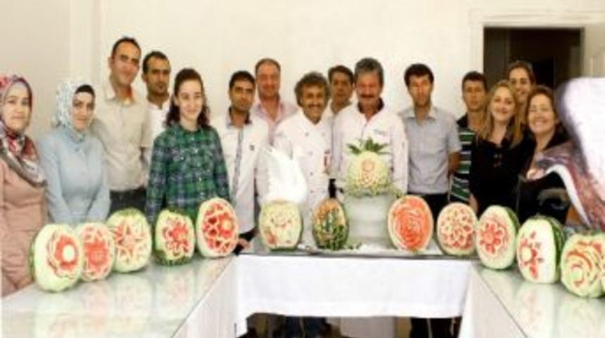 Gamek'li Kursiyerler Şimdi De G&ouml;zleri Şenlendiriyor