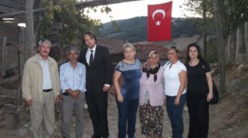 Ak Partililer Şehit Yakınlarını Unutmadı