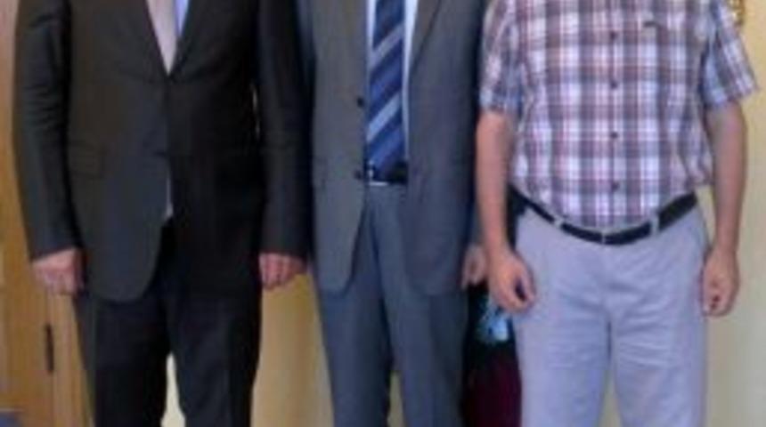 Hollanda Sivaslılar Platformu Vali Kemelek&rsquo;i Ziyaret Etti