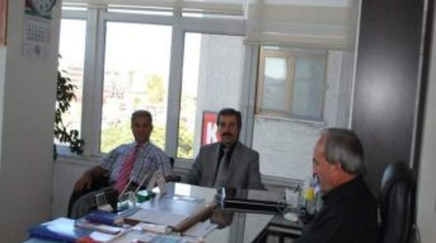 &Ouml;zkan Kayacan&rsquo;dan Eğitim-bir-sen&rsquo;e Ziyaret